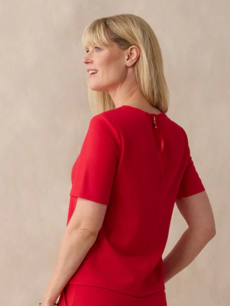 The Amelia Tee Crimson - Image 3