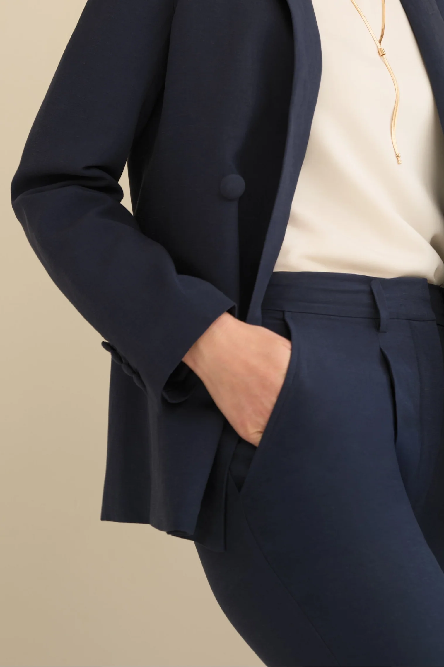 The Avery Pleated Trouser Navy - Image 3