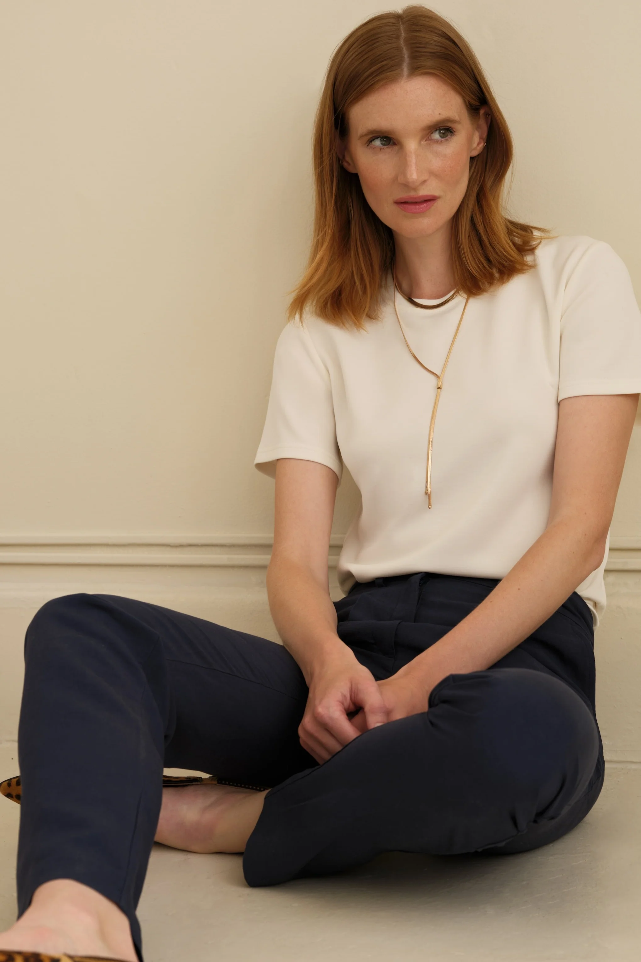 The Avery Pleated Trouser Navy - Image 4