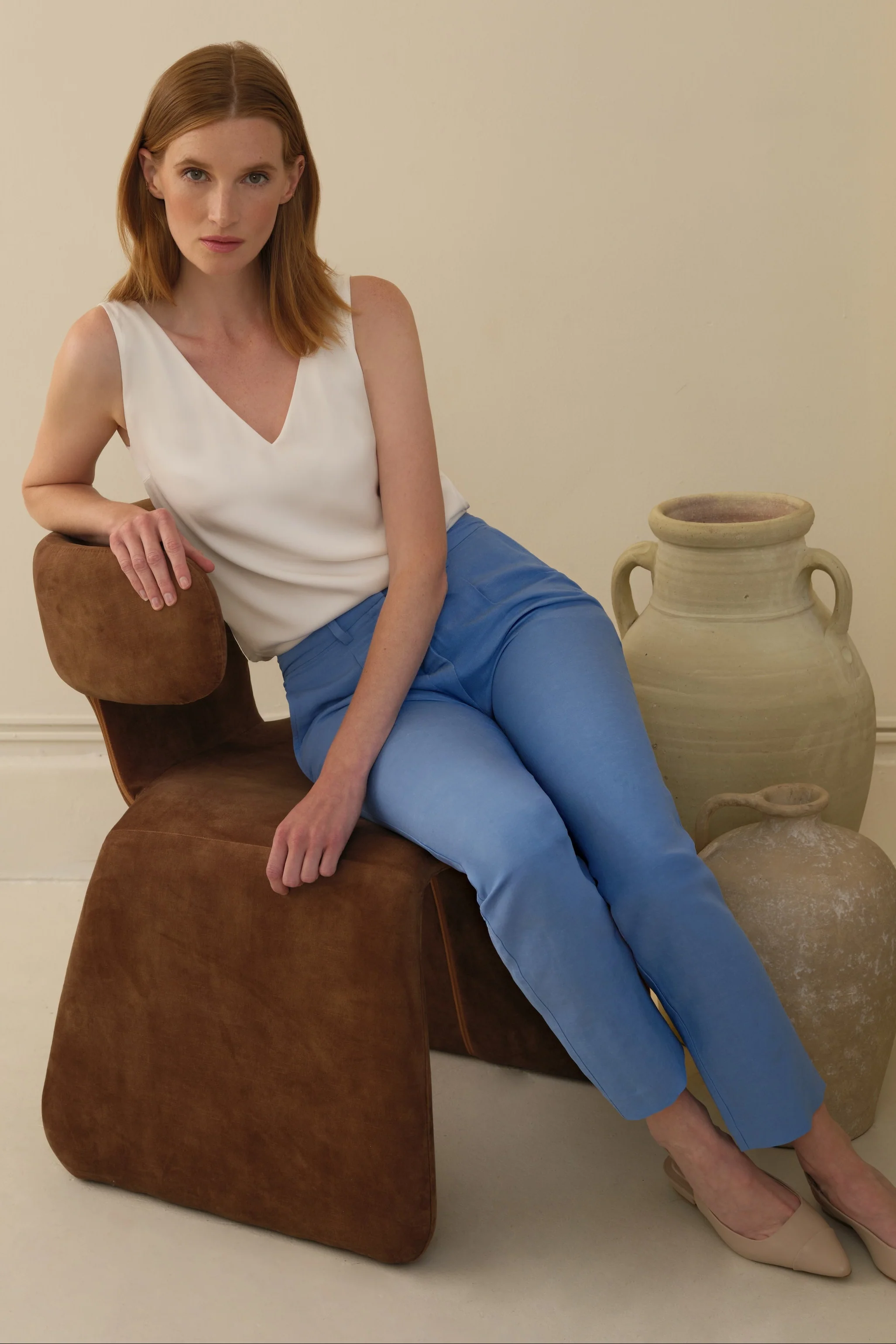 The Avery Pleated Trouser Neon Blue - Image 4
