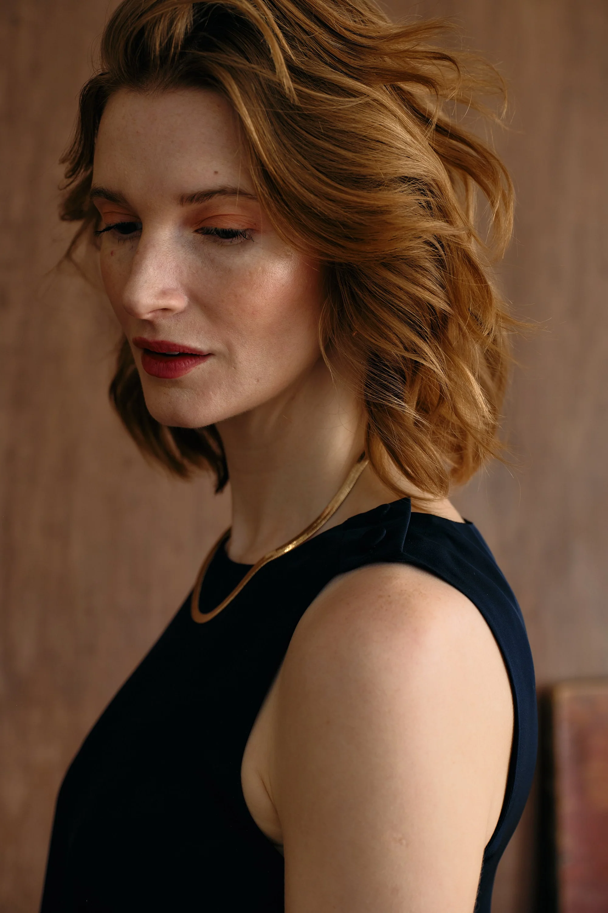 The Ella Silk Tank Navy - Image 4