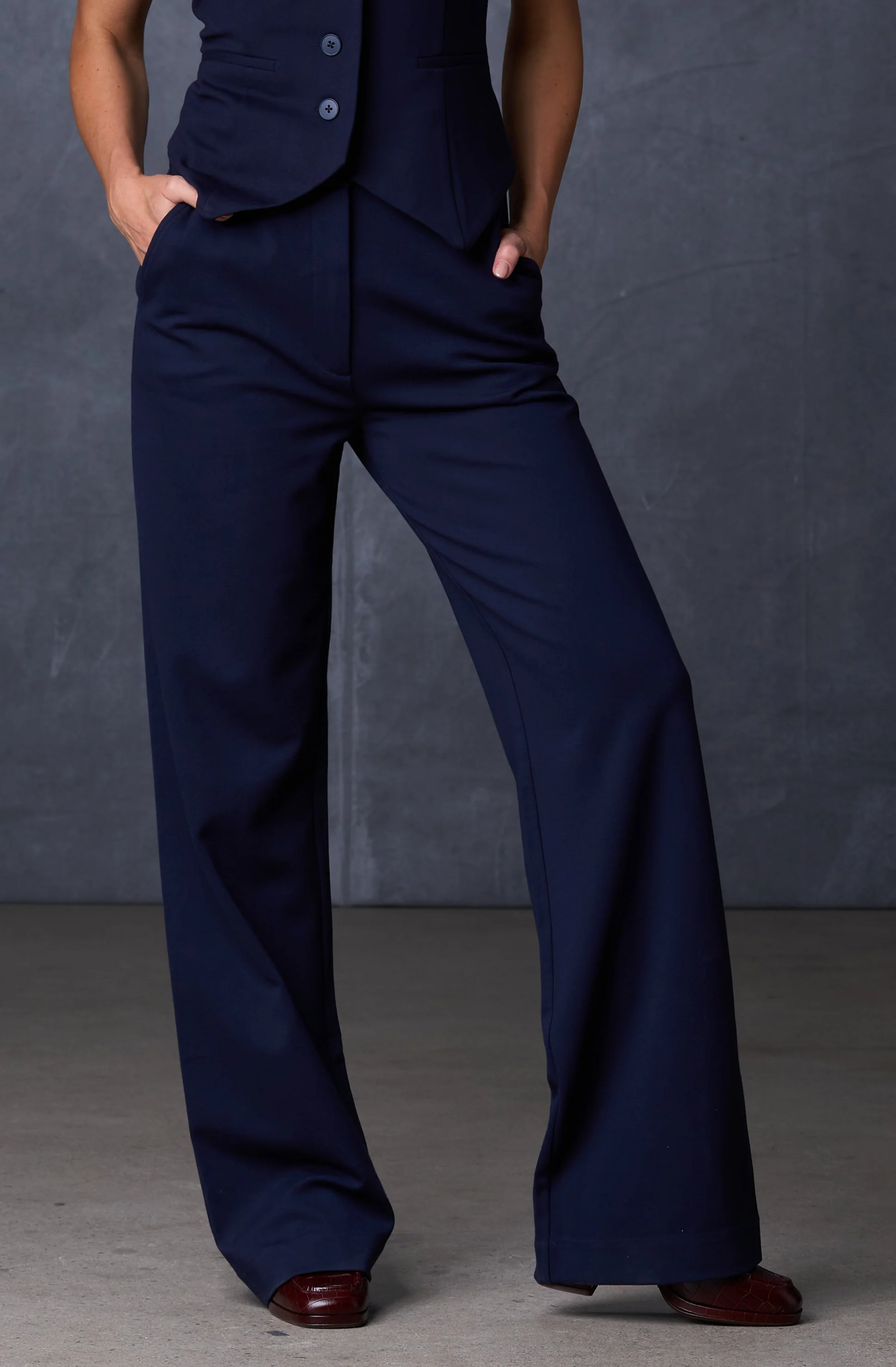 The Josephine Pant Navy - Image 3