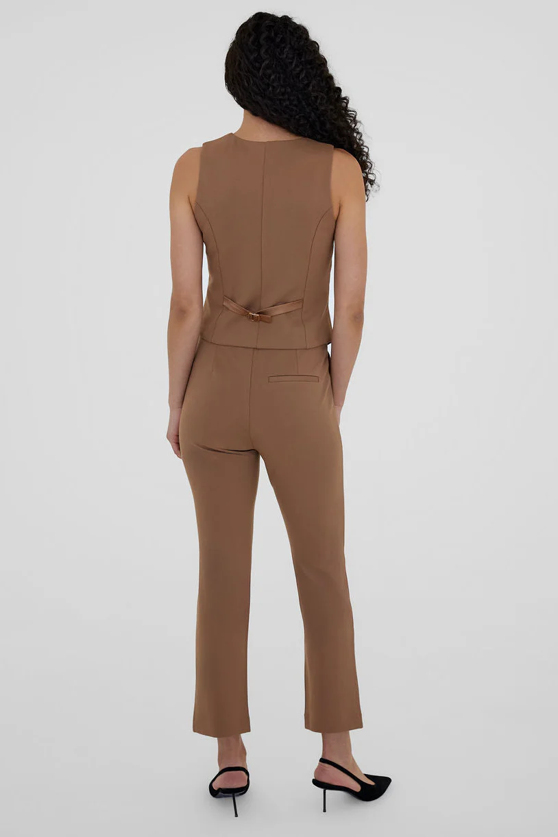 The No Gape Zora Vest Camel - Image 4