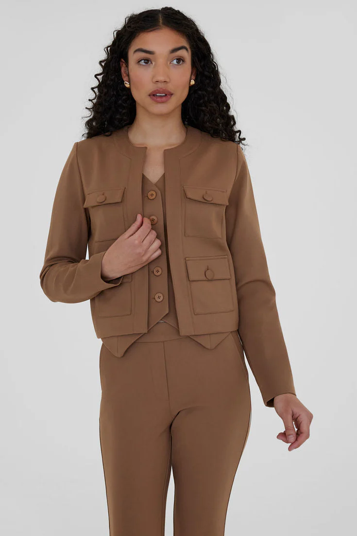 The No Gape Zora Vest Camel - Image 6
