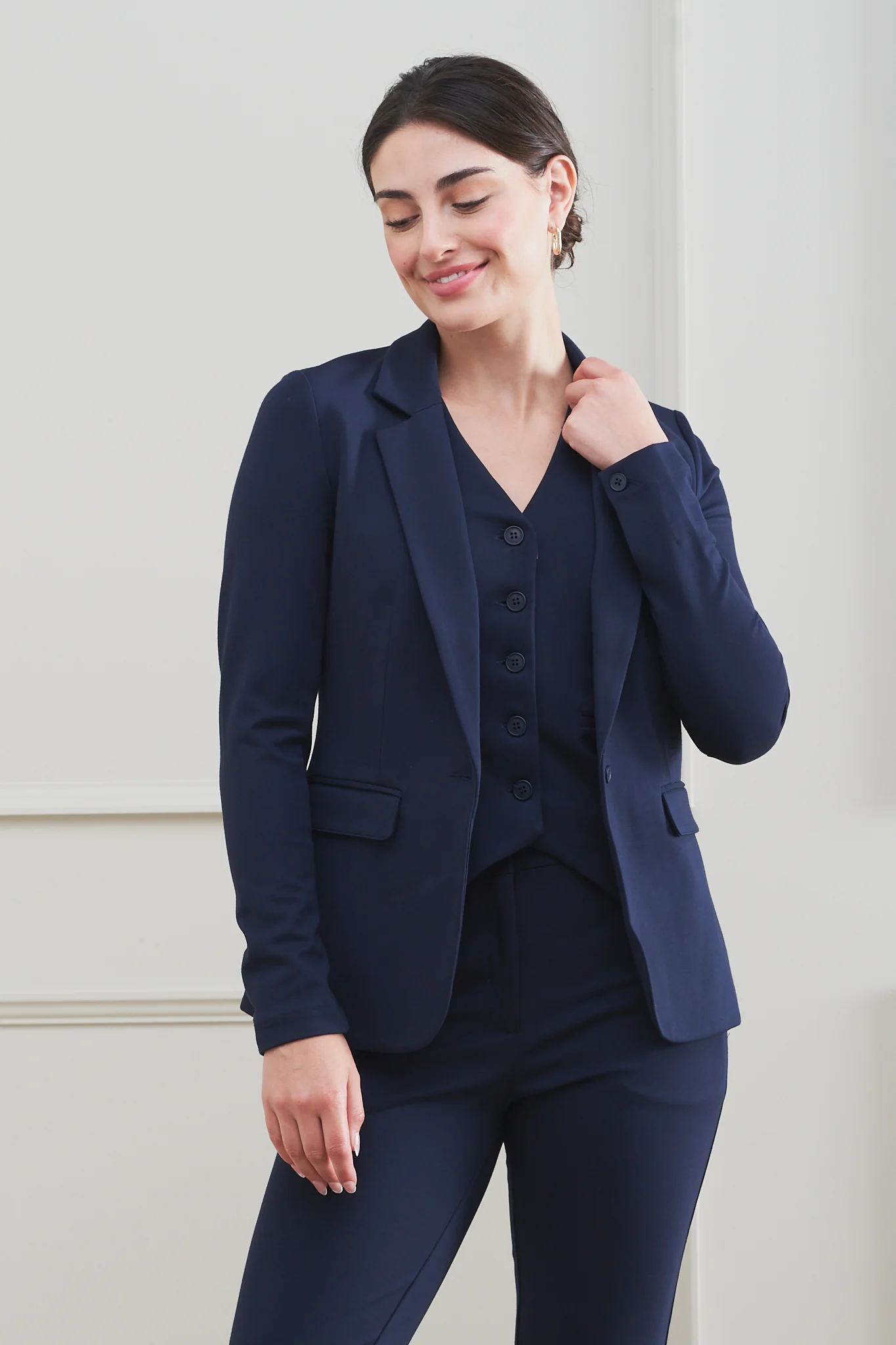 The No Gape Zora Vest Navy - Image 6